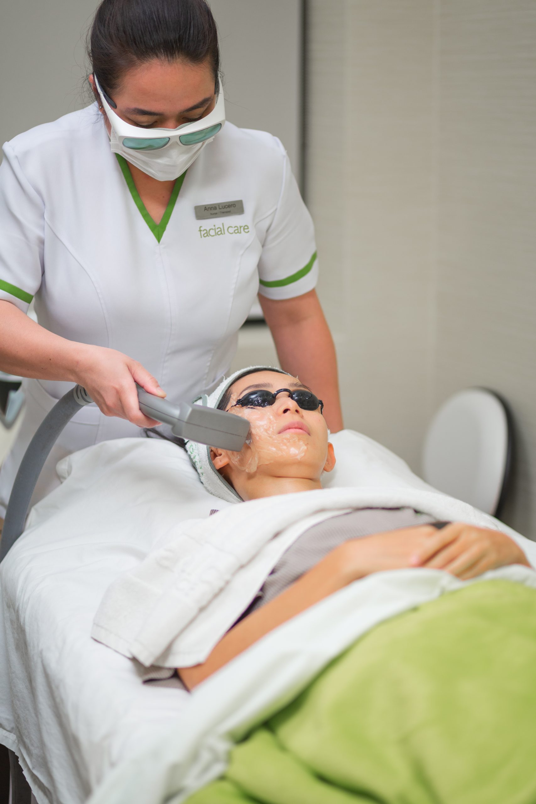 Why Choose Non-Surgical Face Slimming Procedures?