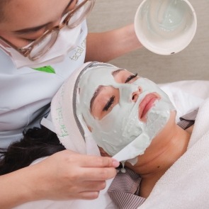 Repechage Seaweed Facial 3
