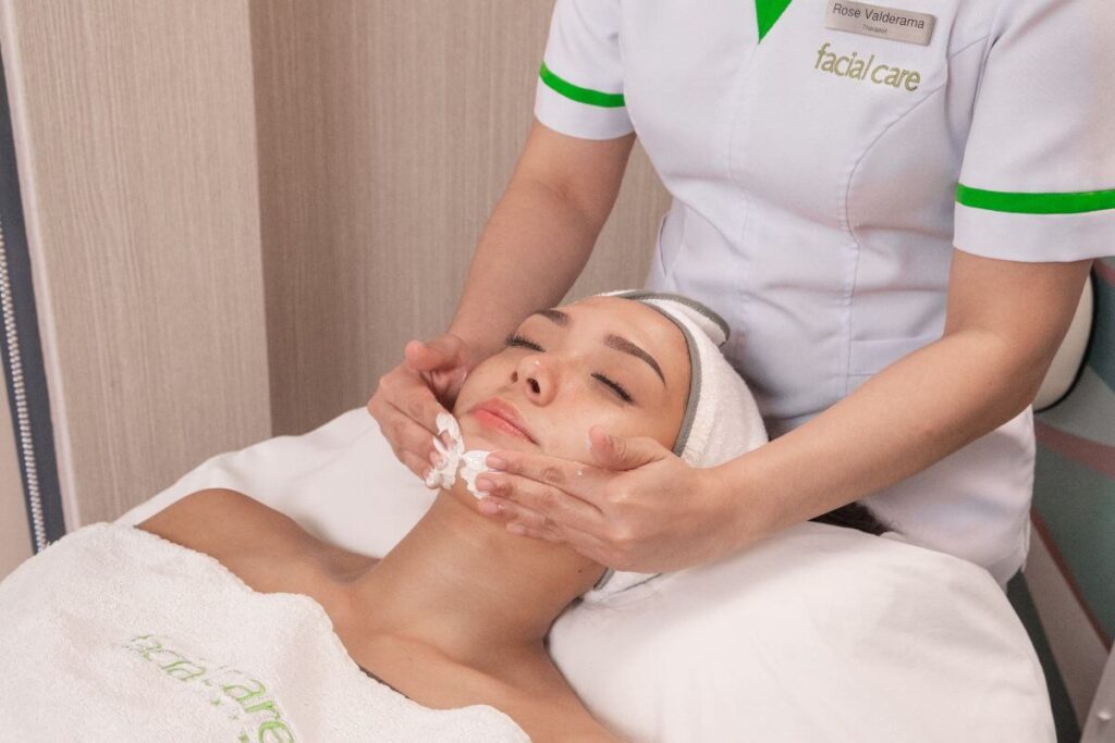 What are the Effective Treatments for Acne Scars and Breakouts?